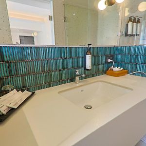 Bee Eater – Spacious Luxury Room
