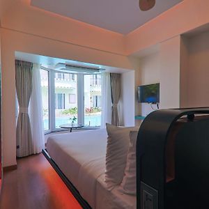 Kingfisher – Deluxe Room Pool View